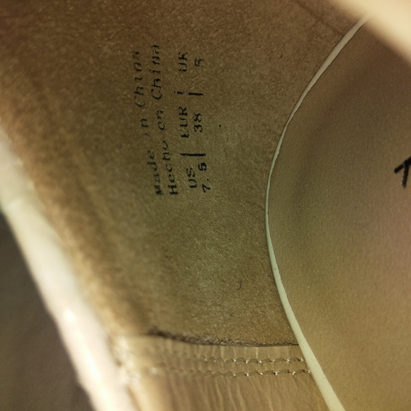 Cow hide heels - Picture 4 of 4